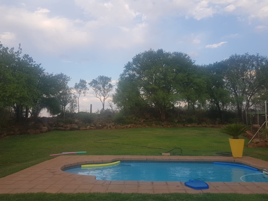 8 Bedroom Property for Sale in Waagfontein North West